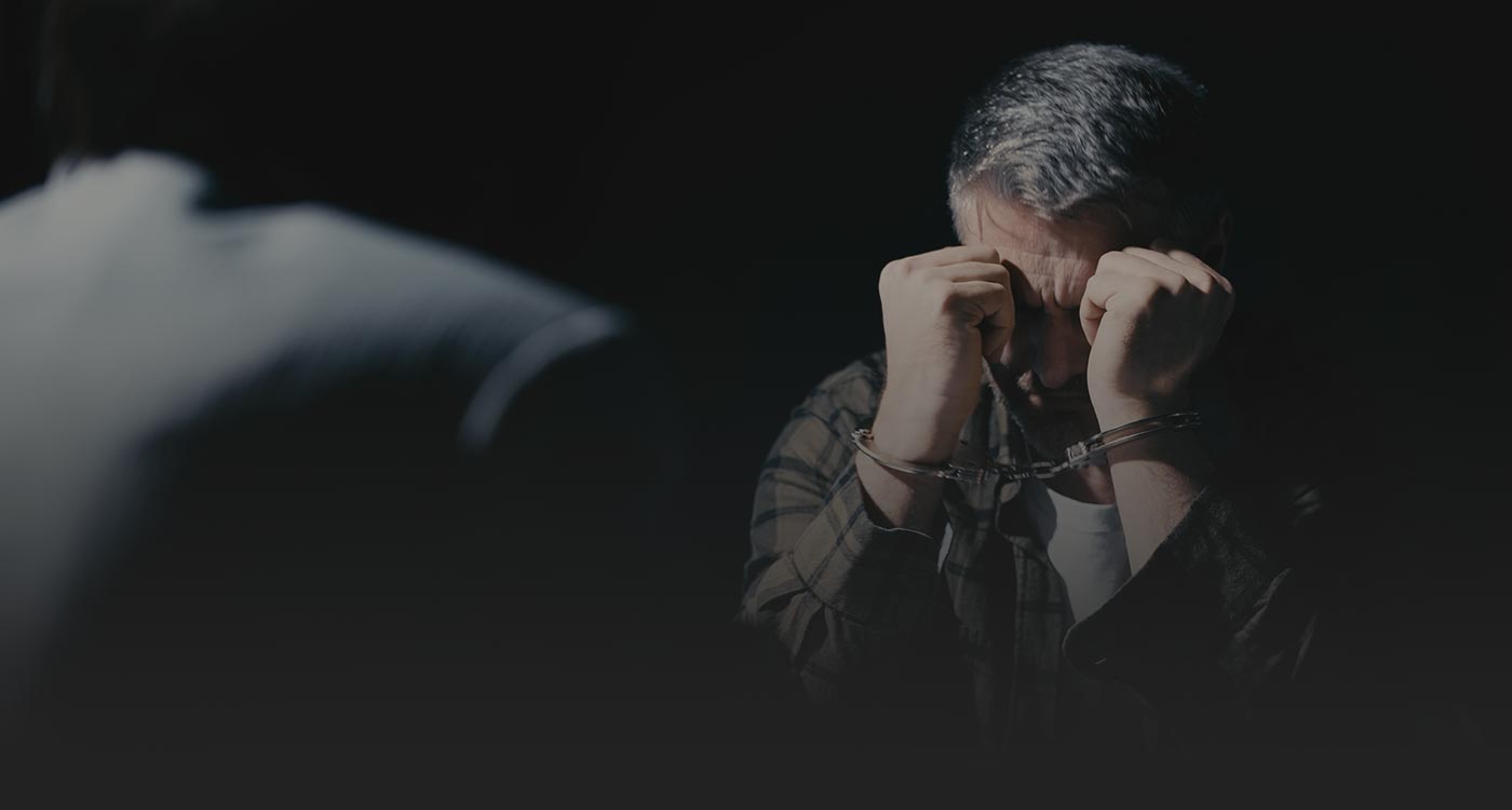 Brampton criminal lawyer reviewing disclosure with a client in the GTA